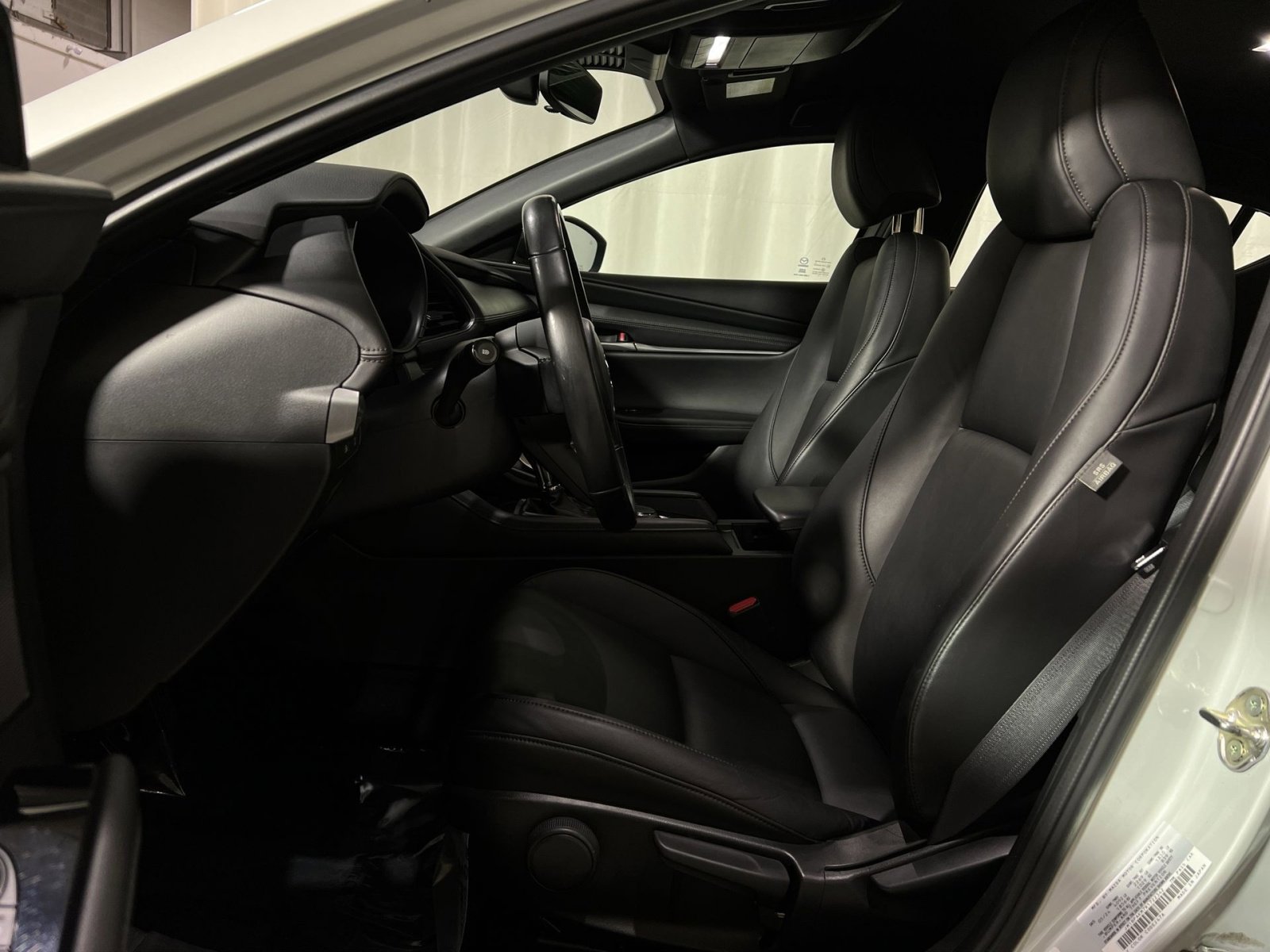 Used 2024 MAZDA MAZDA3 s FWD image 26