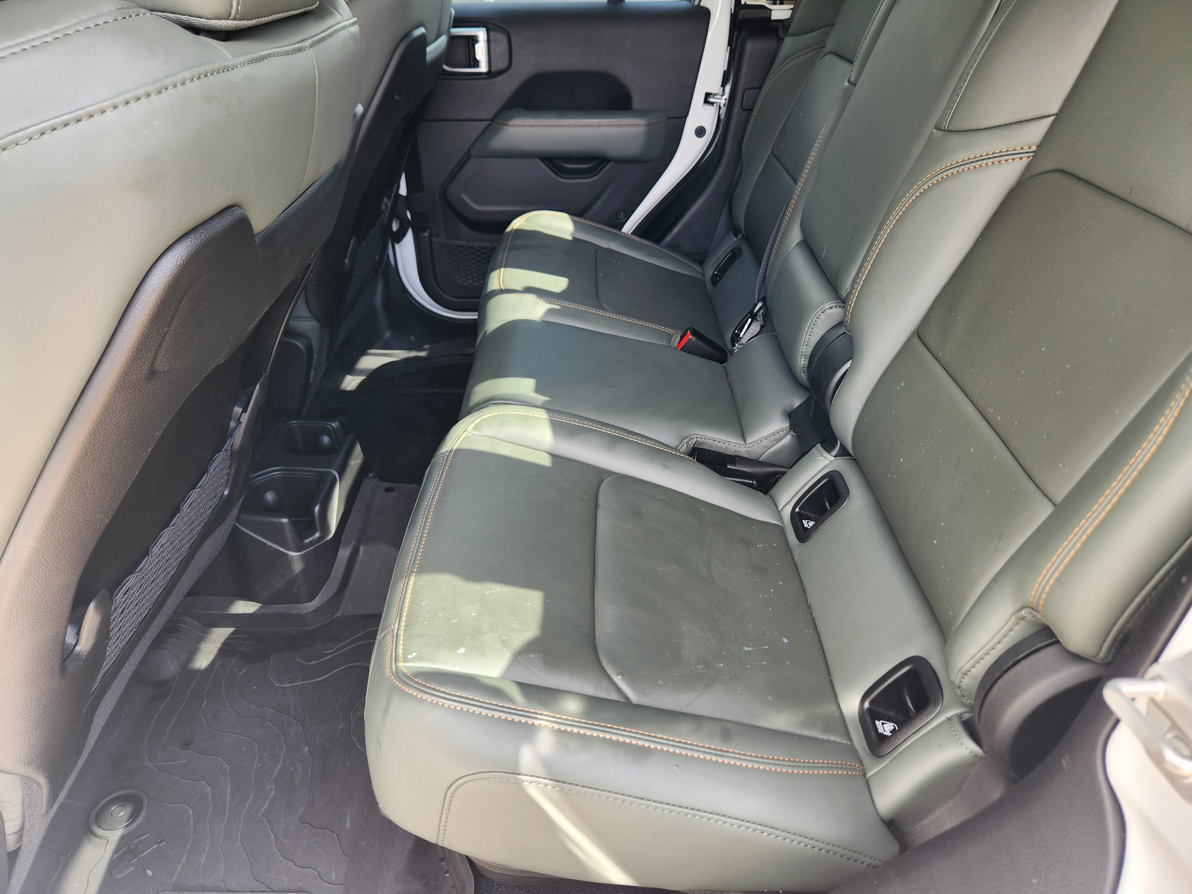 Used 2024 Jeep Gladiator Mojave AWD/4WD image 22