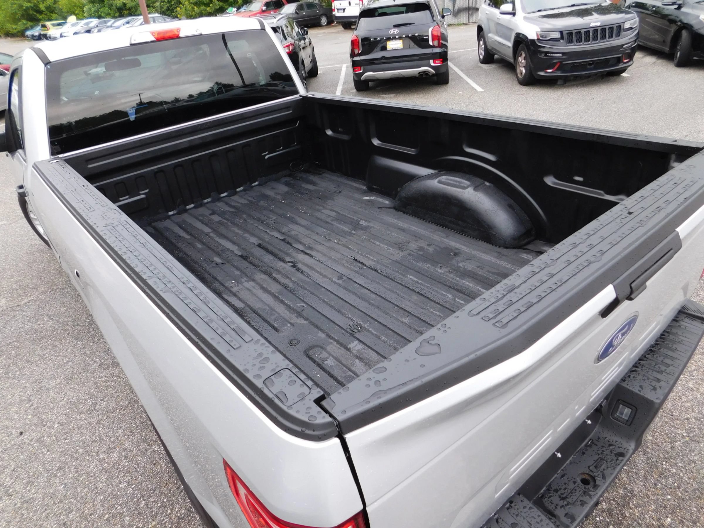 Used 2019 Ford F150 XLT w/ Equipment Group 301A Mid RWD image 8