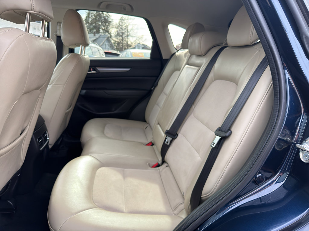 Used 2018 MAZDA CX-5 Touring w/ Preferred Equipment Package AWD/4WD image 16