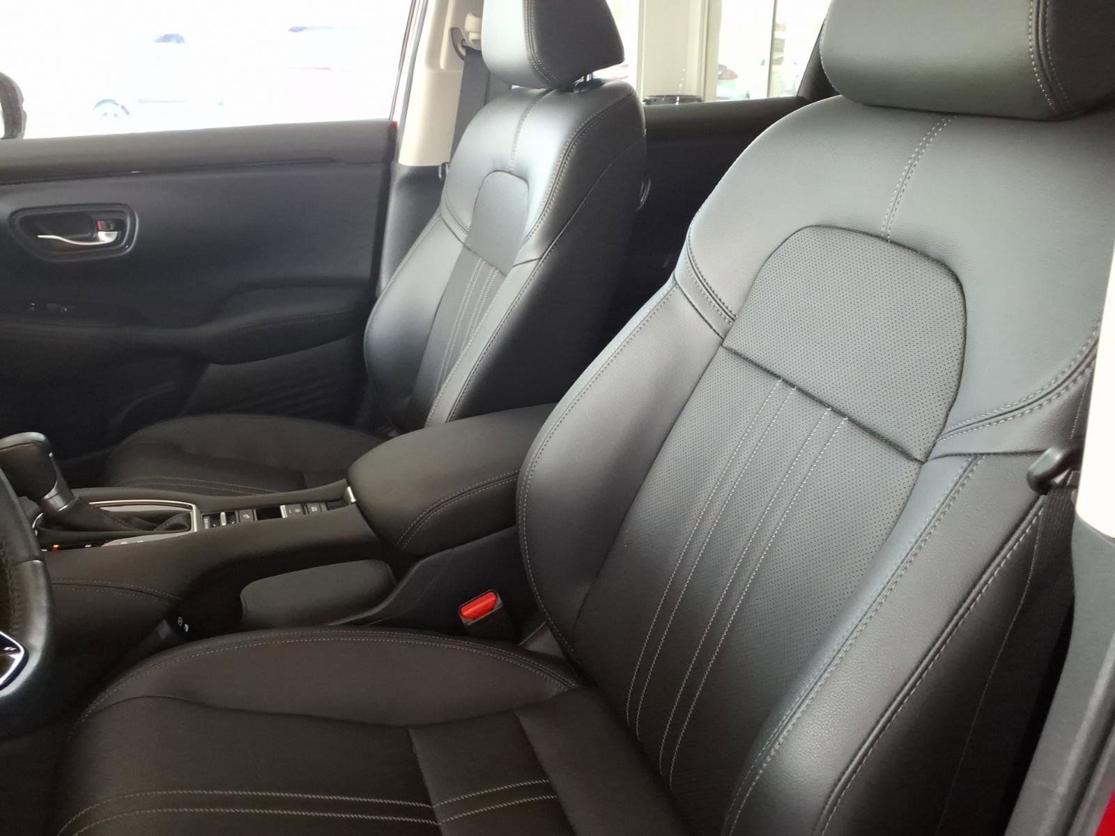 Certified 2024 Honda HR-V EX-L image 10