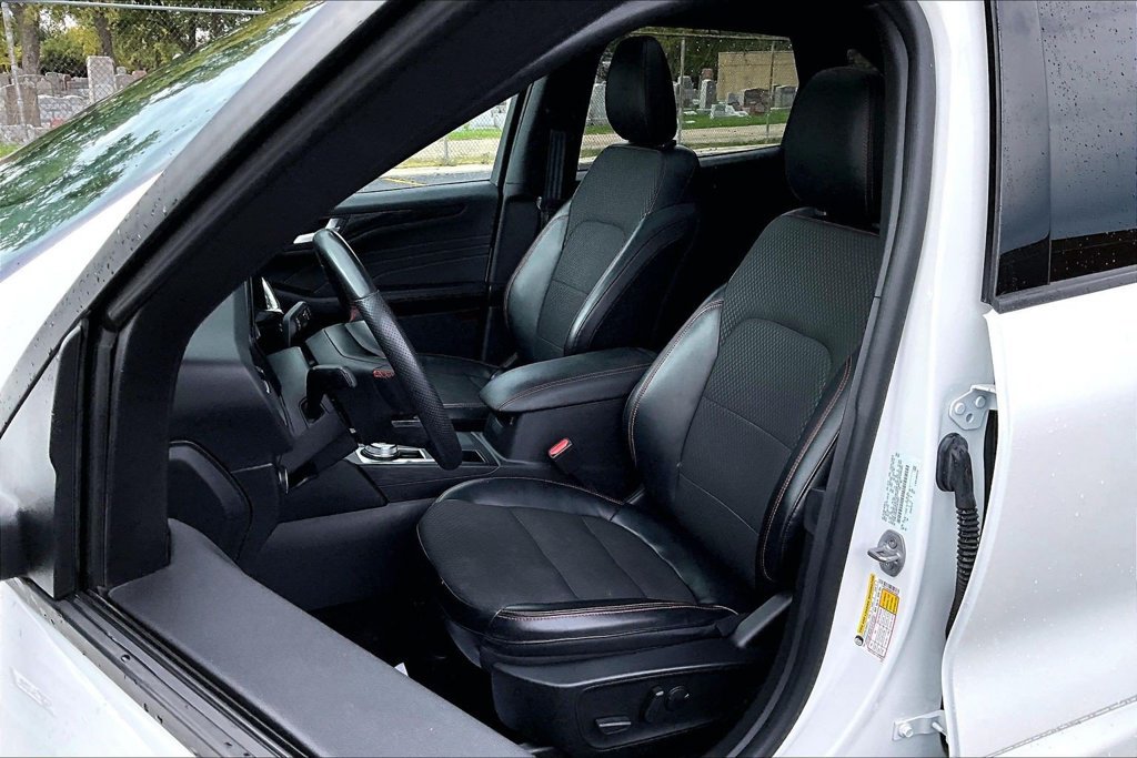 Certified 2023 Ford Escape ST-Line Select w/ Tech Pack #2 AWD/4WD image 24