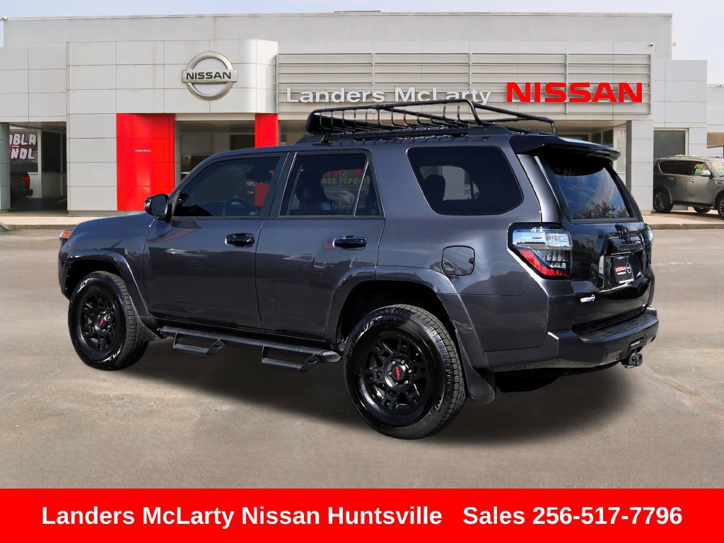 Used 2021 Toyota 4Runner Venture w/ Moonroof Package AWD/4WD image 6