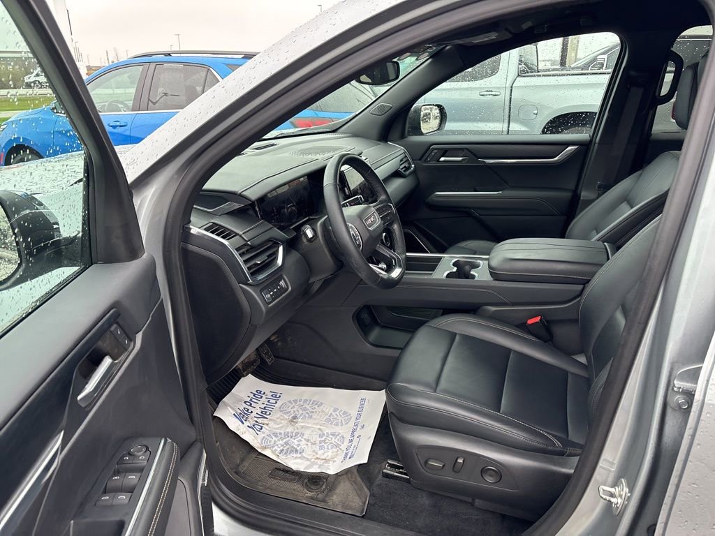 Certified 2024 GMC Acadia Elevation w/ Luxury Package image 25