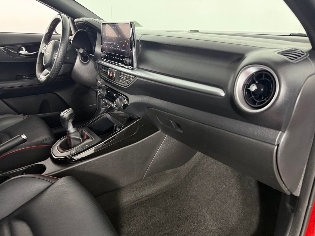 Used 2022 Kia Forte GT FWD image 31