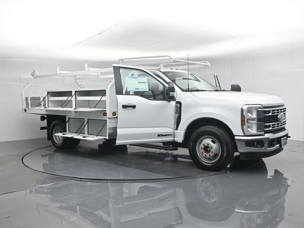 New 2025 Ford F350 XL w/ XL Chrome Package RWD image 27