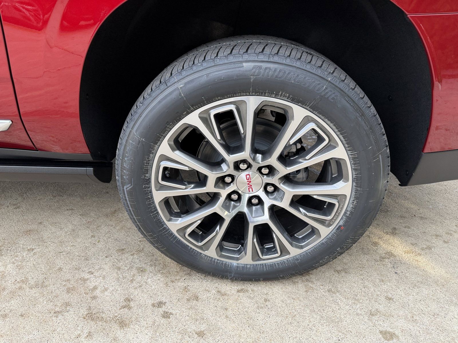 New 2026 GMC Yukon XL Denali w/ Sun & Power Step Package image 39