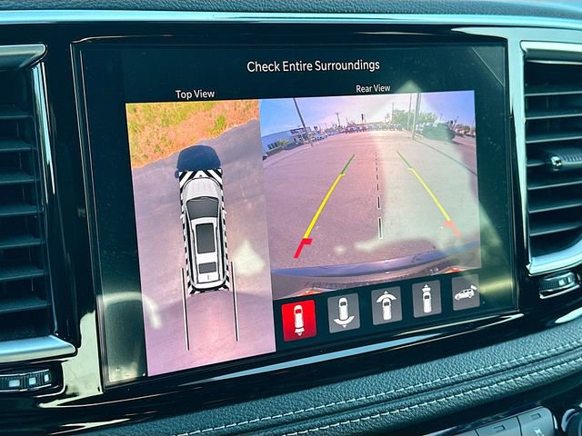 Used 2025 Chrysler Pacifica Limited w/ Uconnect Theater Family Group AWD/4WD image 14