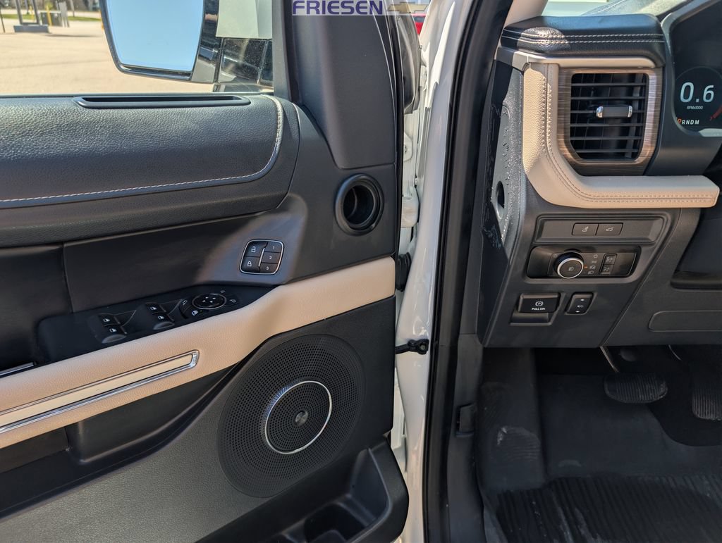 Used 2024 Ford Expedition Max Limited AWD/4WD image 10