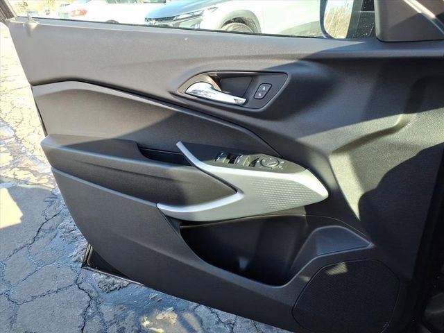 New 2026 Chevrolet Trax RS w/ Driver Confidence Package image 8
