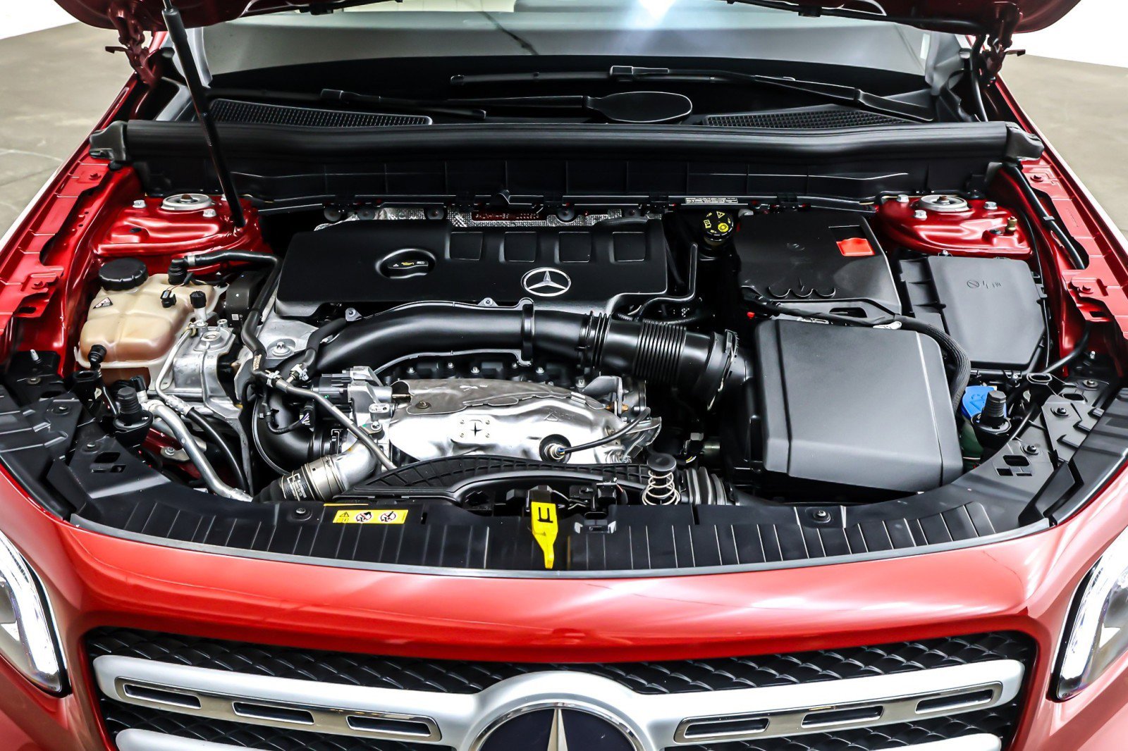 Used 2021 Mercedes-Benz GLB 250 4MATIC image 12