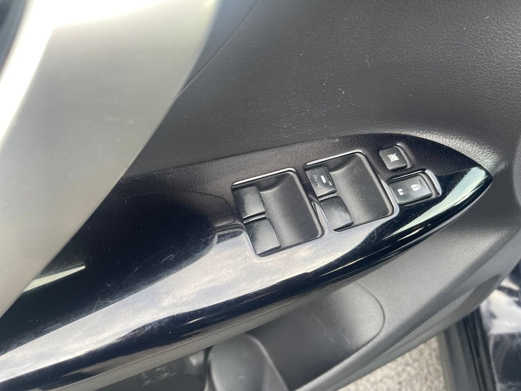 Used 2019 Mitsubishi Eclipse Cross LE AWD/4WD image 13