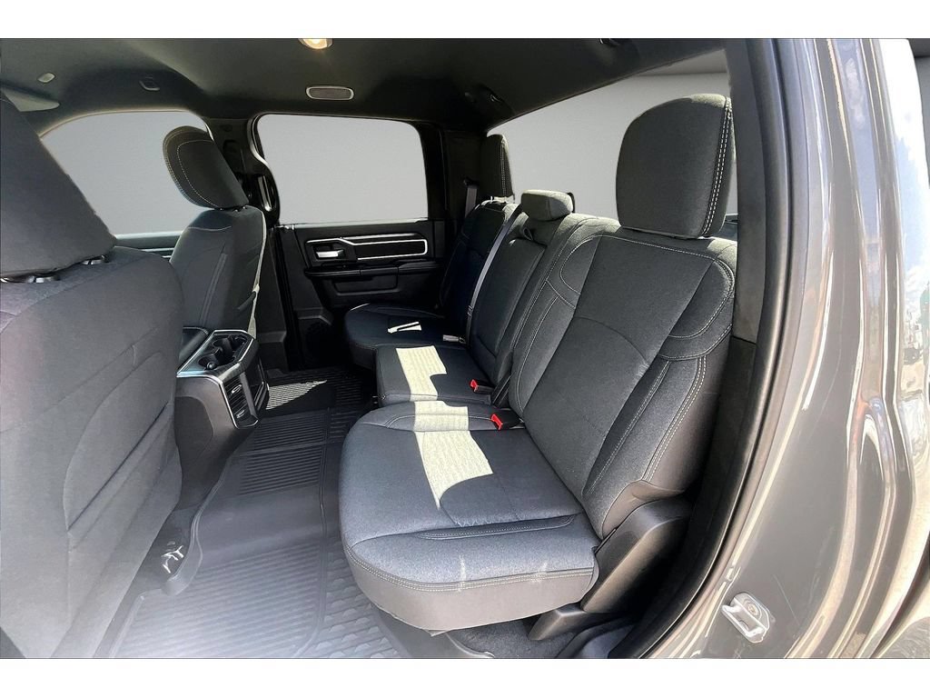 New 2026 RAM 3500 Big Horn AWD/4WD image 11