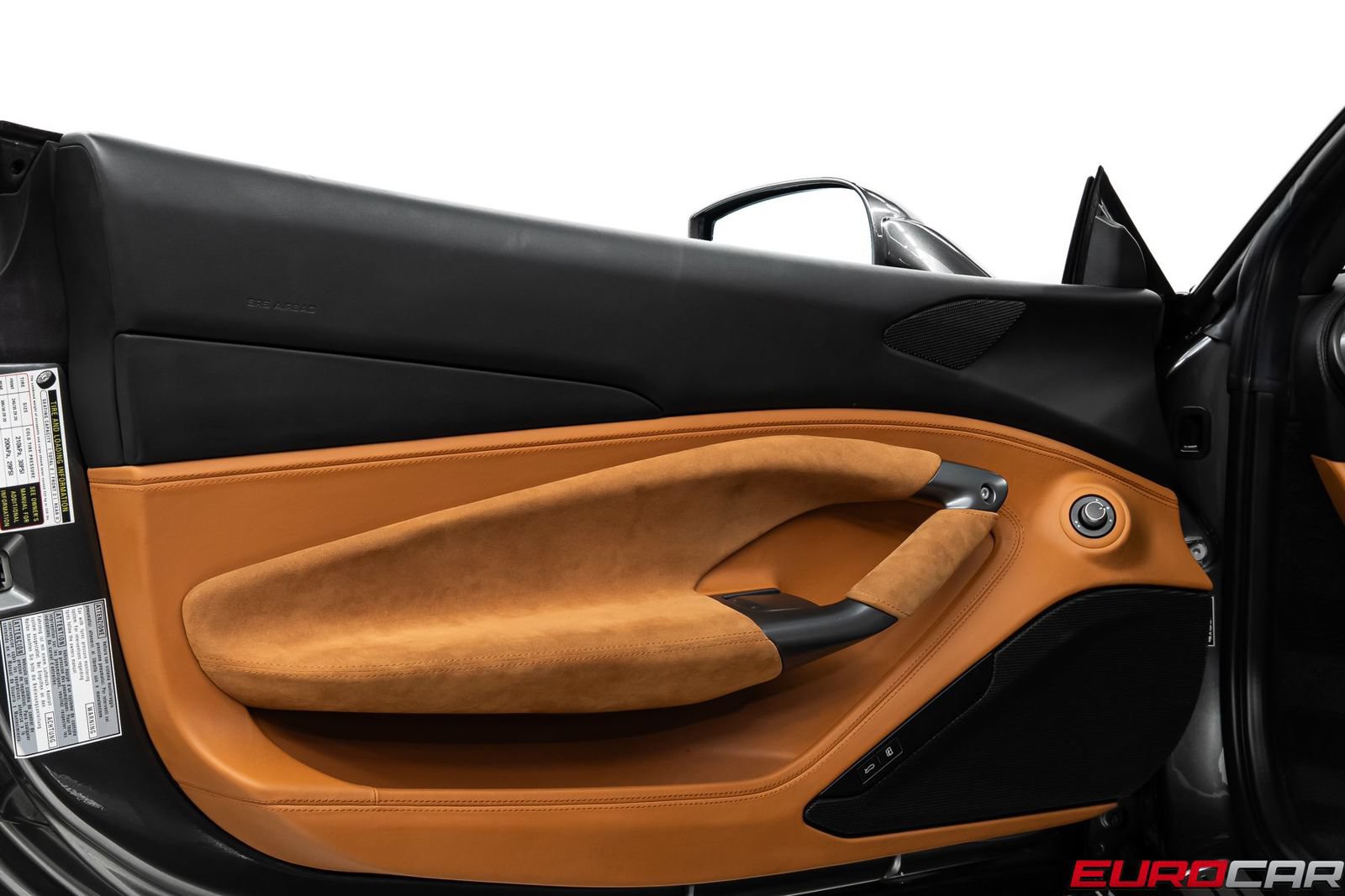 Used 2021 Ferrari F8 Tributo RWD image 27