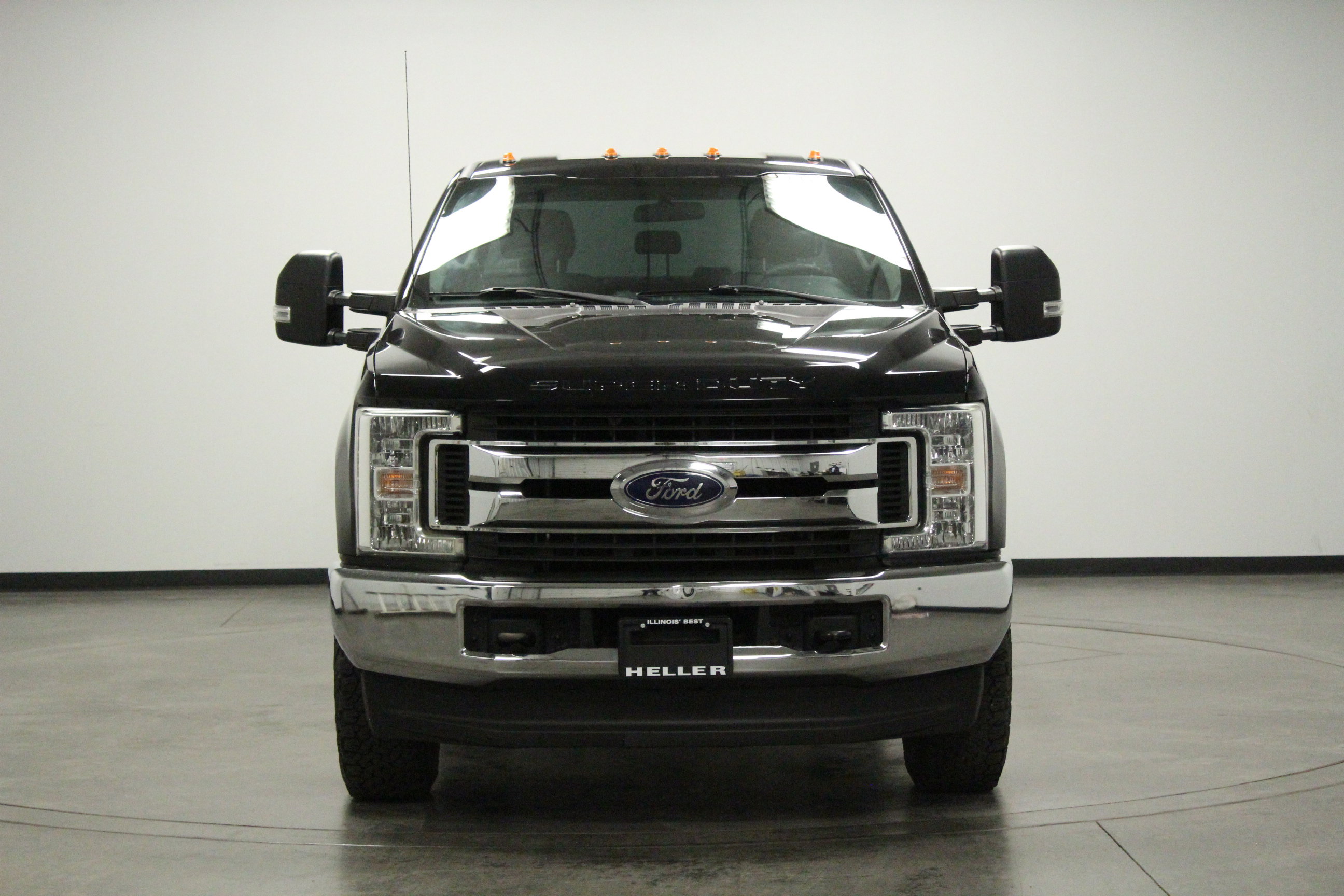 Used 2019 Ford F250 XL w/ STX Appearance Package AWD/4WD image 3