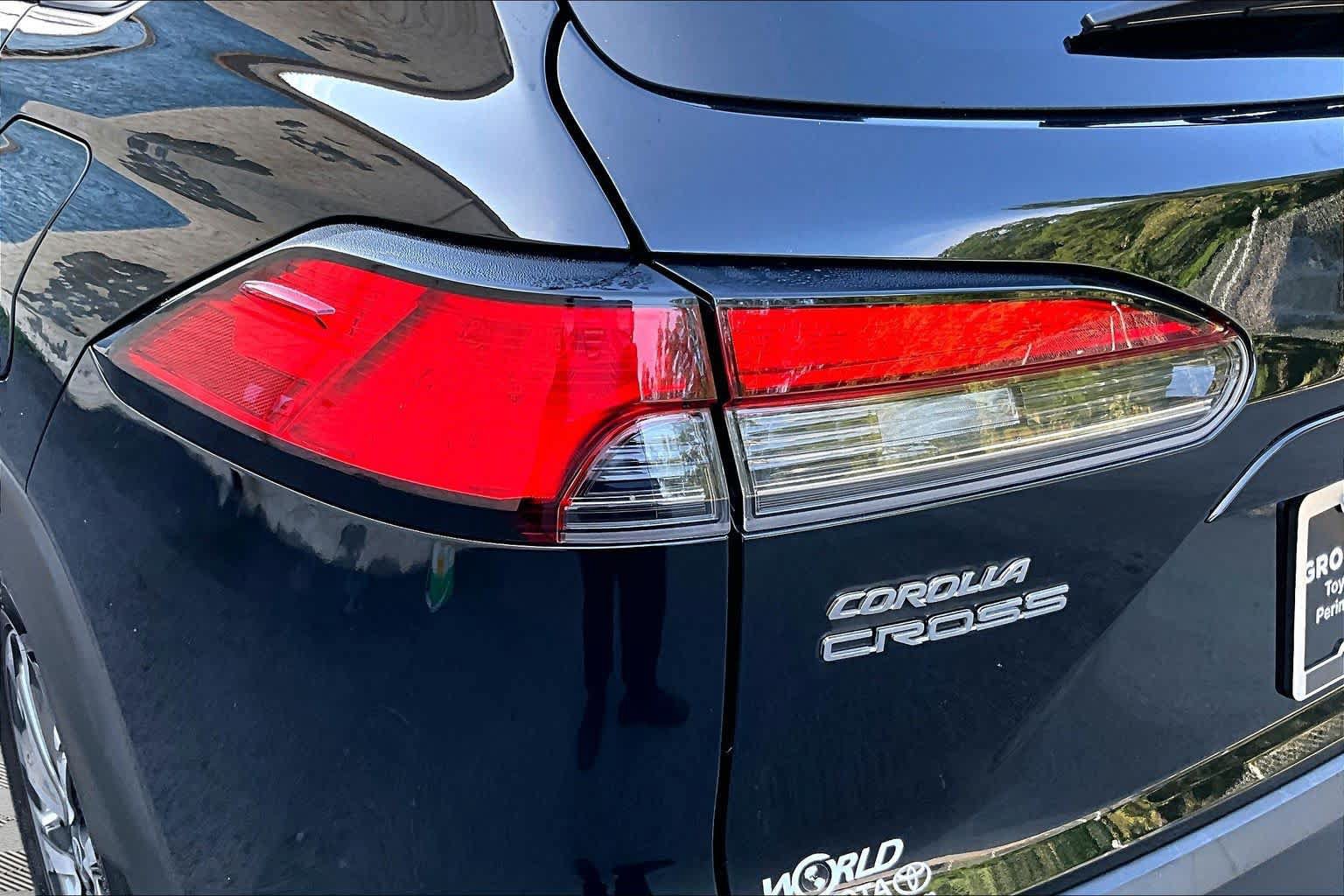 Certified 2025 Toyota Corolla Cross XLE AWD/4WD image 29