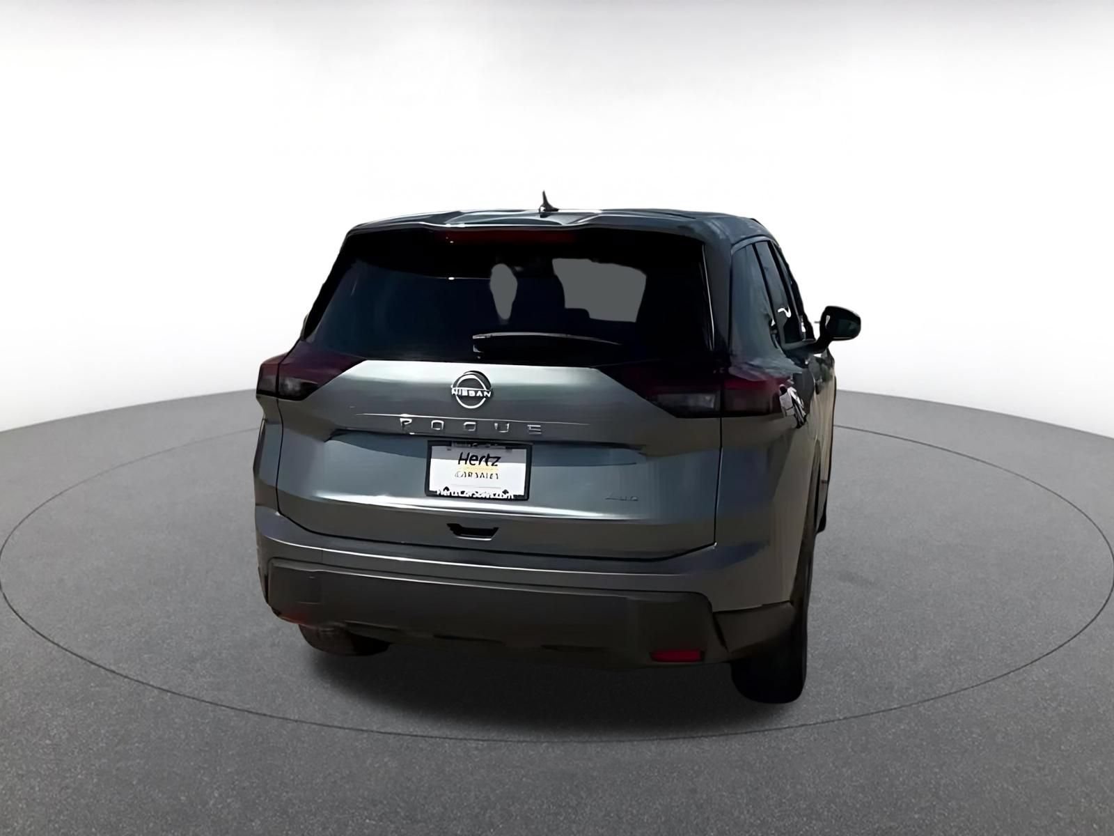 Used 2026 Nissan Rogue SV AWD/4WD image 6