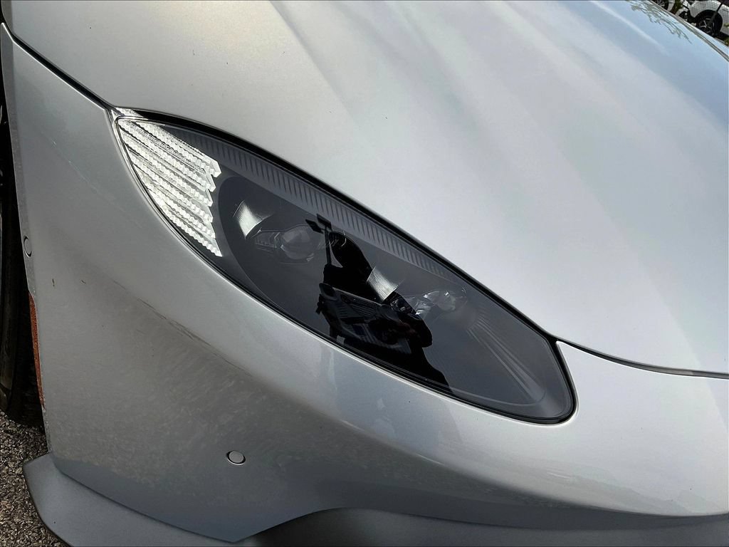 Used 2020 Aston Martin V8 Vantage Coupe RWD image 29