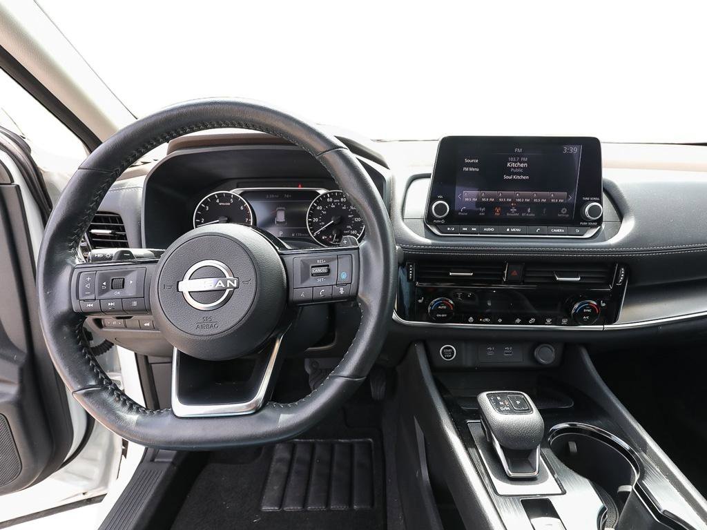 Used 2023 Nissan Rogue SV w/ SV Premium Package AWD/4WD image 13