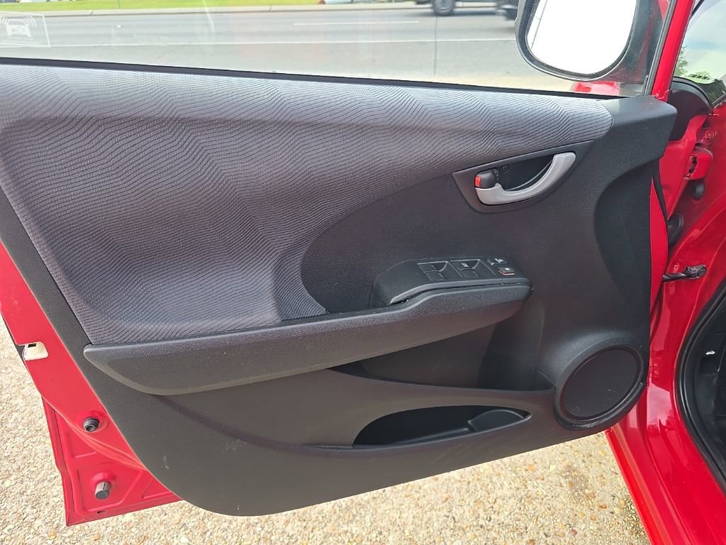 Used 2013 Honda Fit image 31