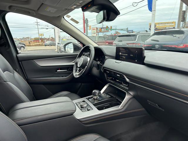 Certified 2025 MAZDA CX-70 Plug-In Hybrid w/ Premium Pkg image 25