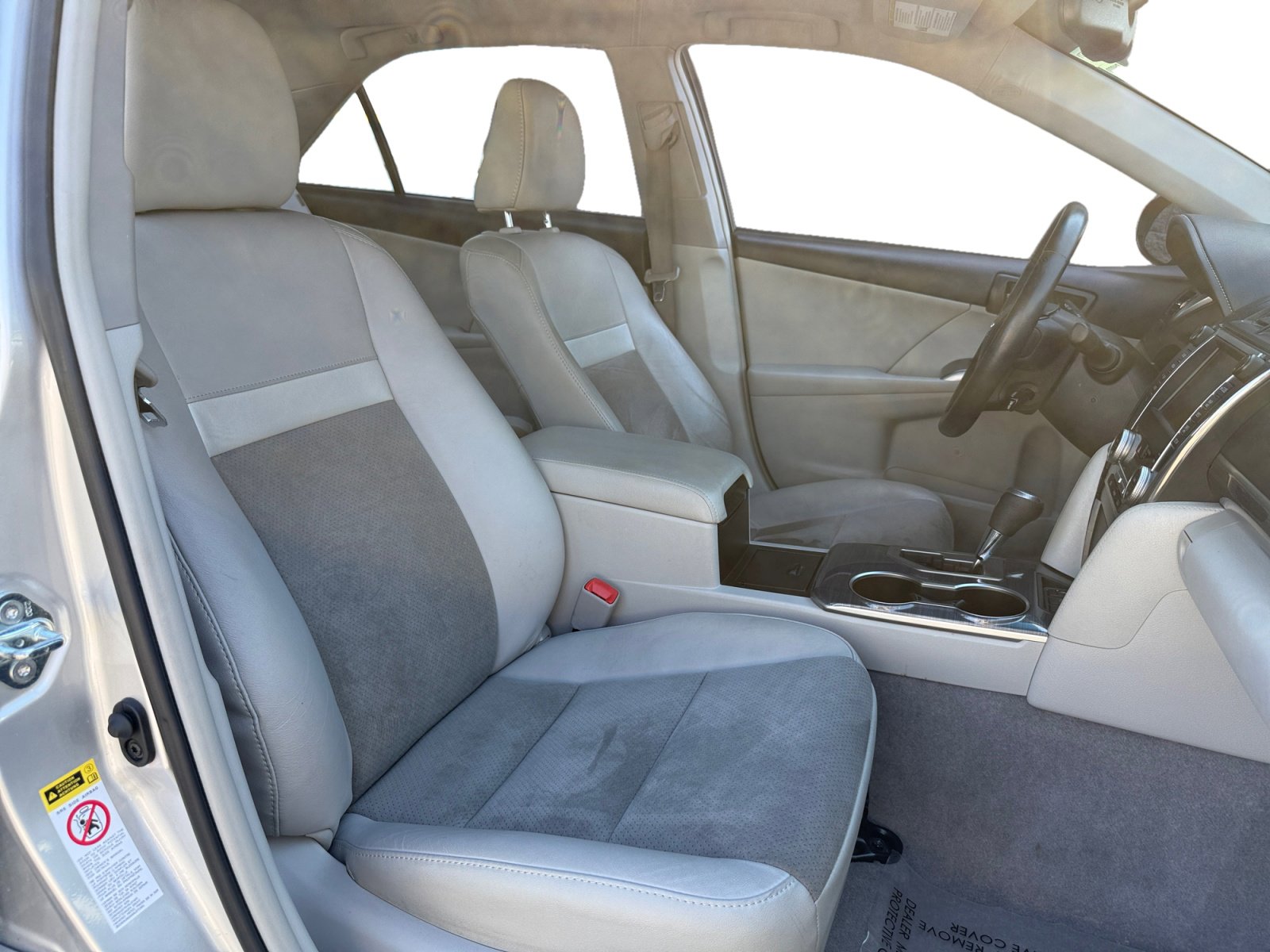 Used 2012 Toyota Camry XLE w/ Leather Pkg image 15