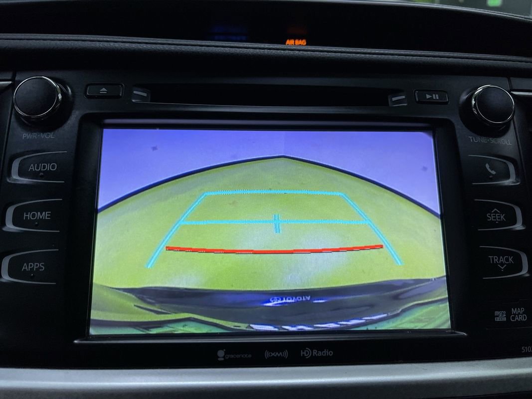 Used 2019 Toyota Highlander SE w/ Nightshade Edition image 20