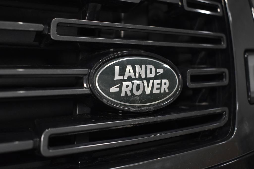 Used 2025 Land Rover Range Rover Long Wheelbase SE image 15