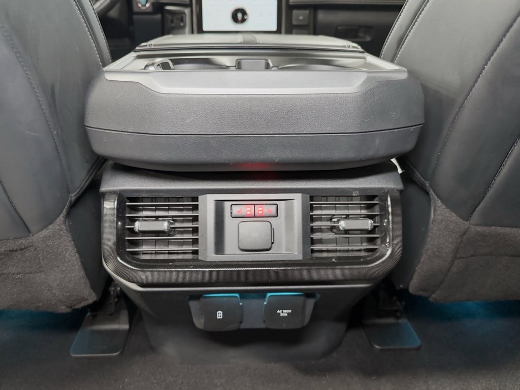 Used 2023 Ford F150 Lightning Platinum image 23