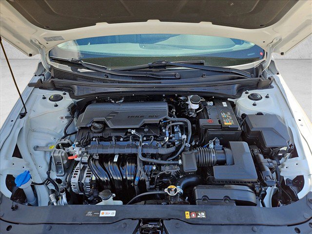 Used 2024 Hyundai Elantra Limited FWD image 22