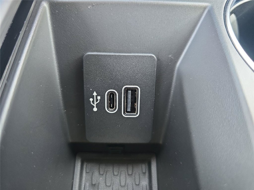 New 2026 Lincoln Nautilus Premier AWD/4WD image 17