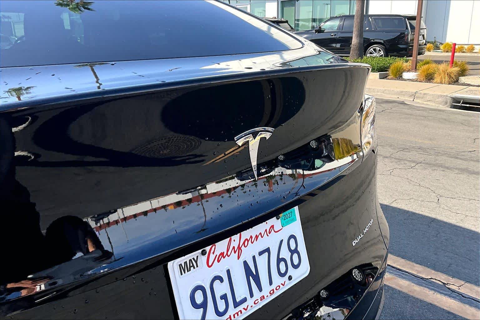 Used 2023 Tesla Model Y AWD image 30