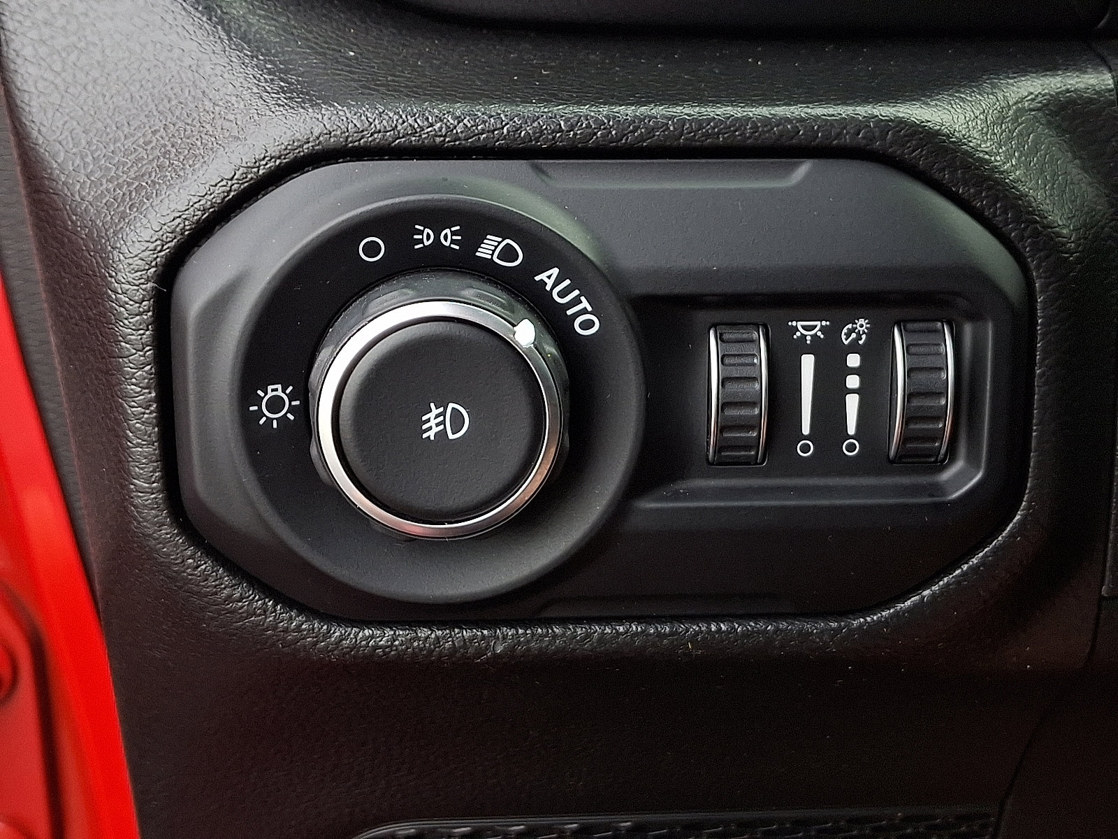 Used 2022 Jeep Wrangler Unlimited Sahara image 28