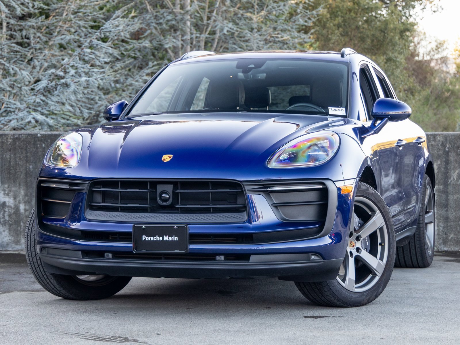 Certified 2024 Porsche Macan image 1