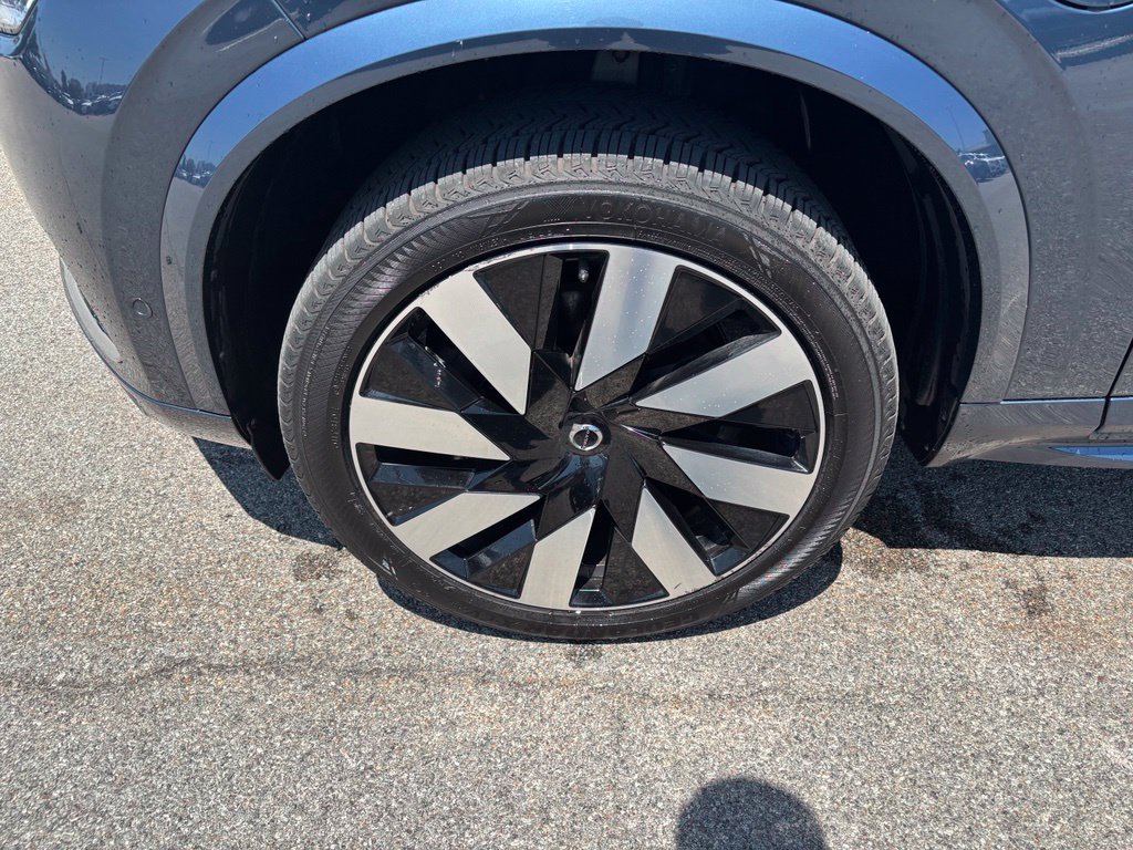 Certified 2023 Volvo XC90 T8 Ultimate w/ Lounge Package AWD/4WD image 33