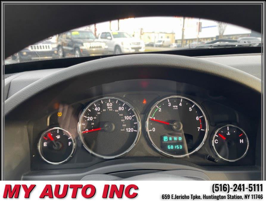 Used 2012 Jeep Liberty Sport image 16
