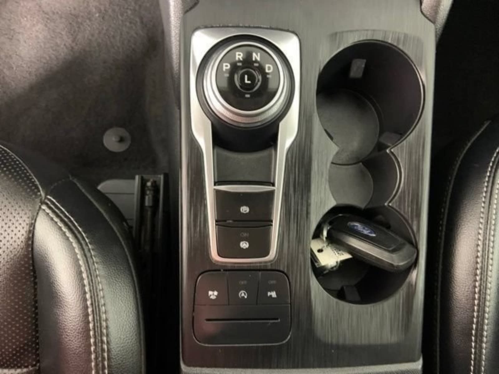 Used 2022 Ford Escape Titanium AWD/4WD image 27