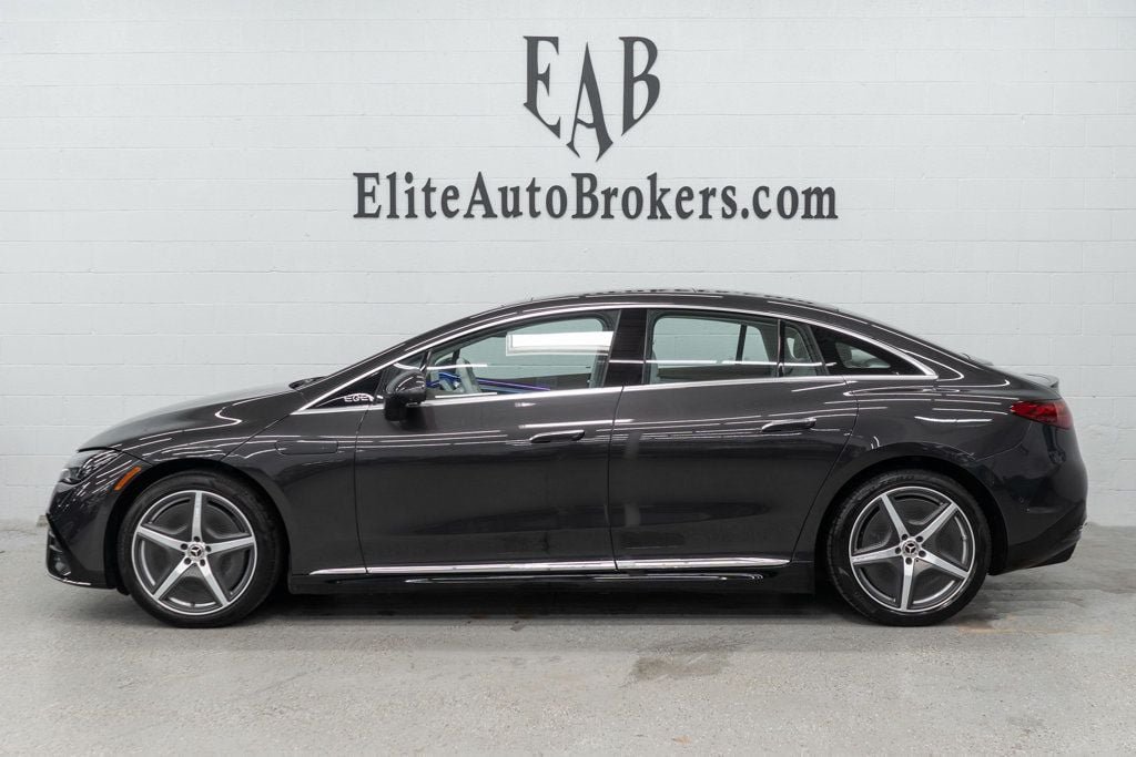 Used 2023 Mercedes-Benz EQE 500 4MATIC Sedan image 2