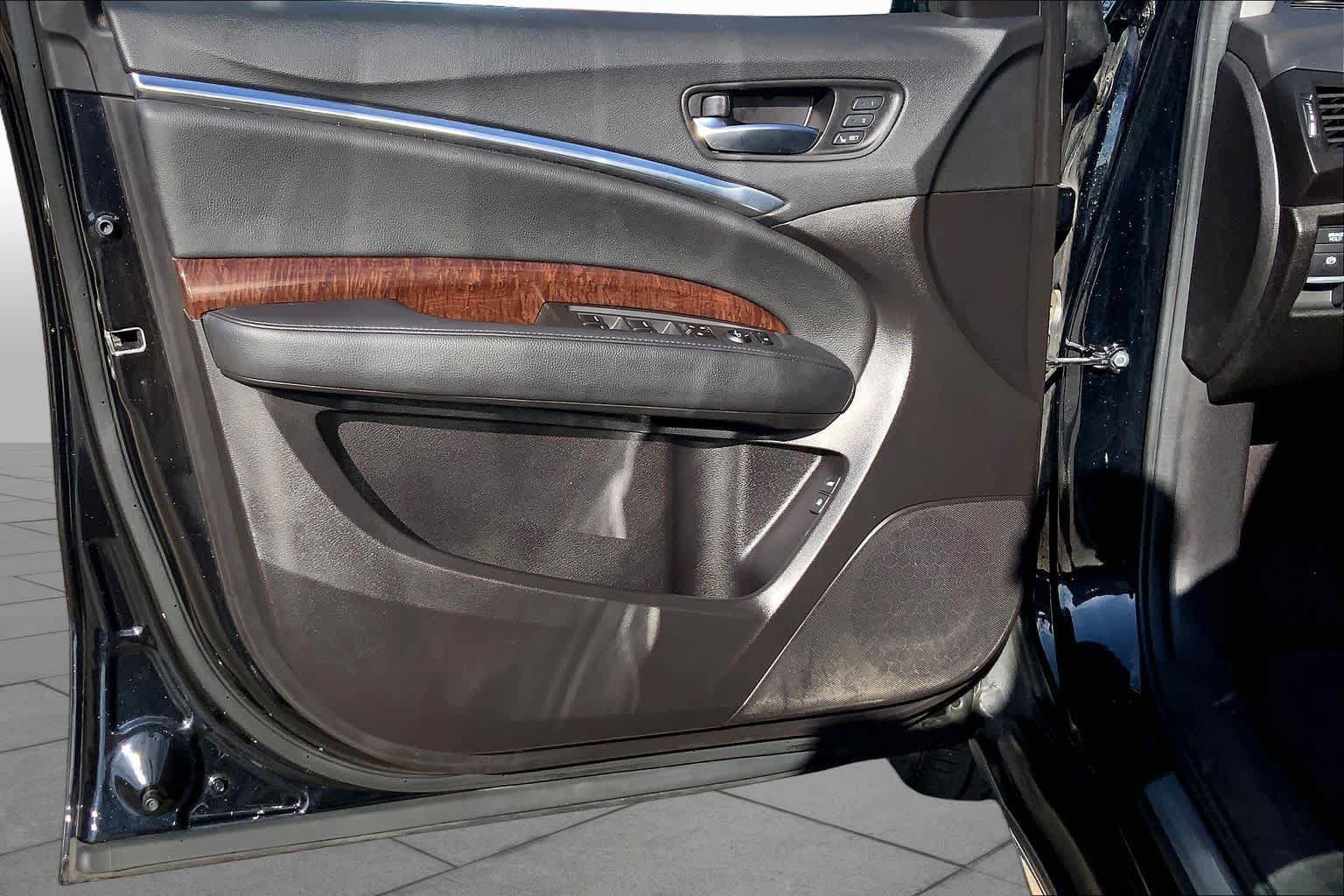 Used 2020 Acura MDX SH-AWD image 22