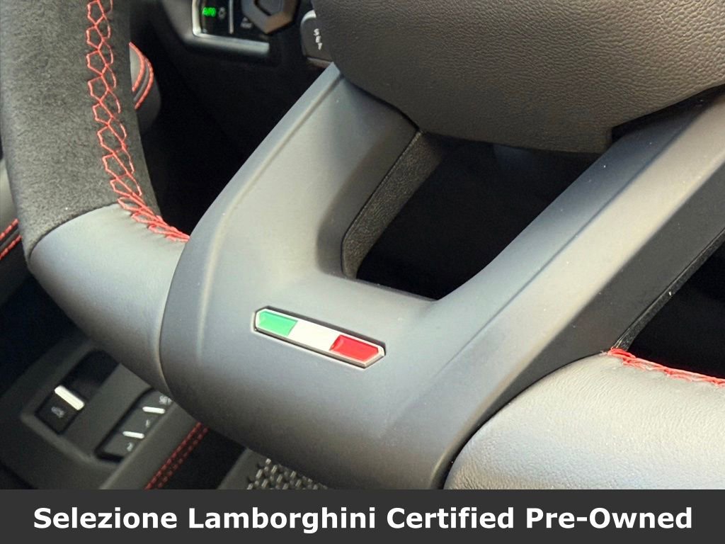 Used 2024 Lamborghini Urus Performante AWD/4WD image 31