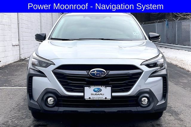 Used 2025 Subaru Outback Premium AWD/4WD image 2