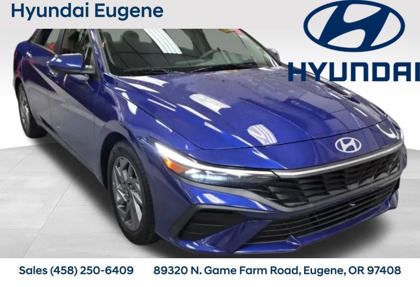 Used 2024 Hyundai Elantra SEL image 1