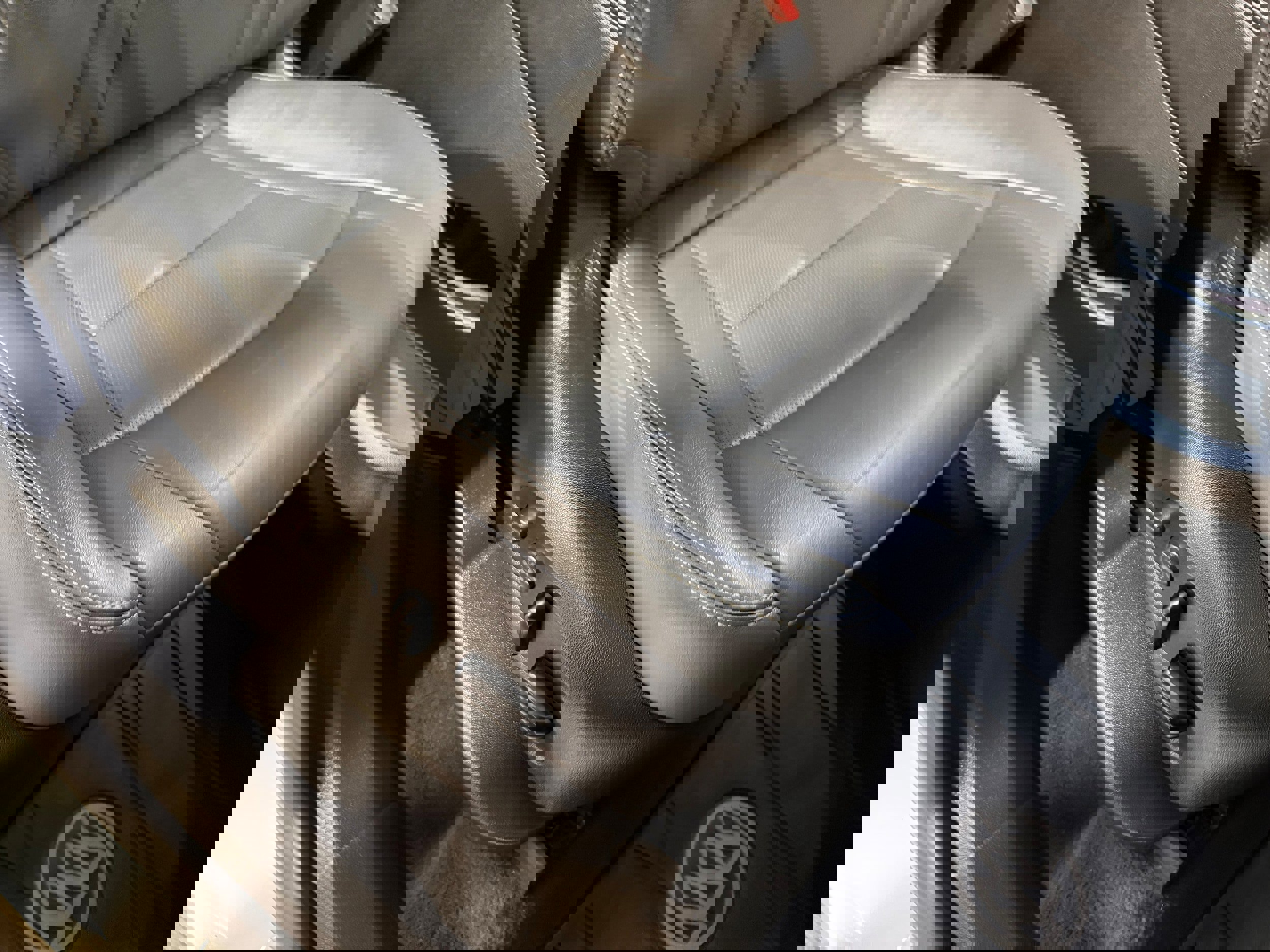 Used 2020 Buick Enclave Premium w/ Surround and Sites Package image 11