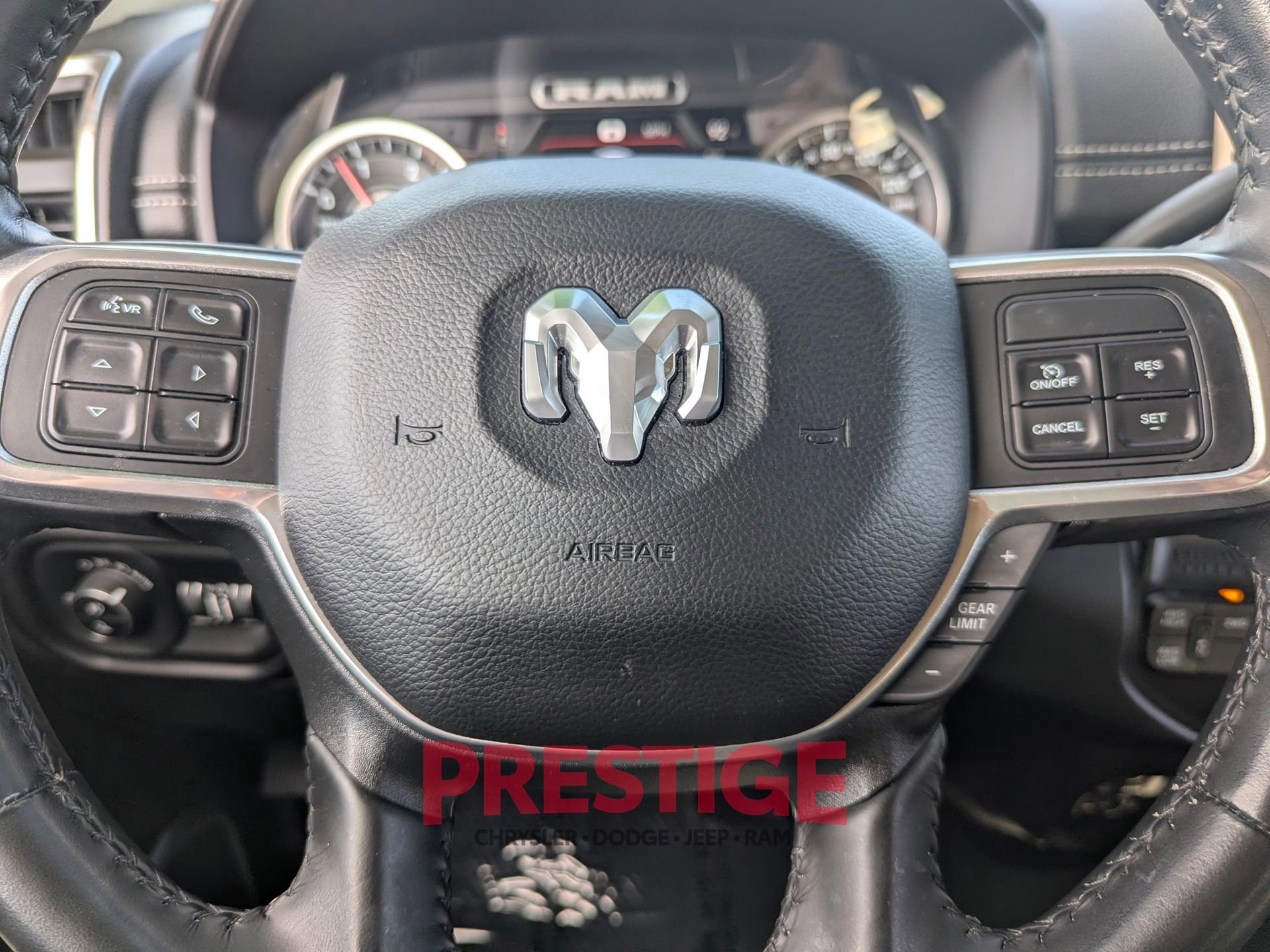 Used 2022 RAM 2500 Laramie AWD/4WD image 14