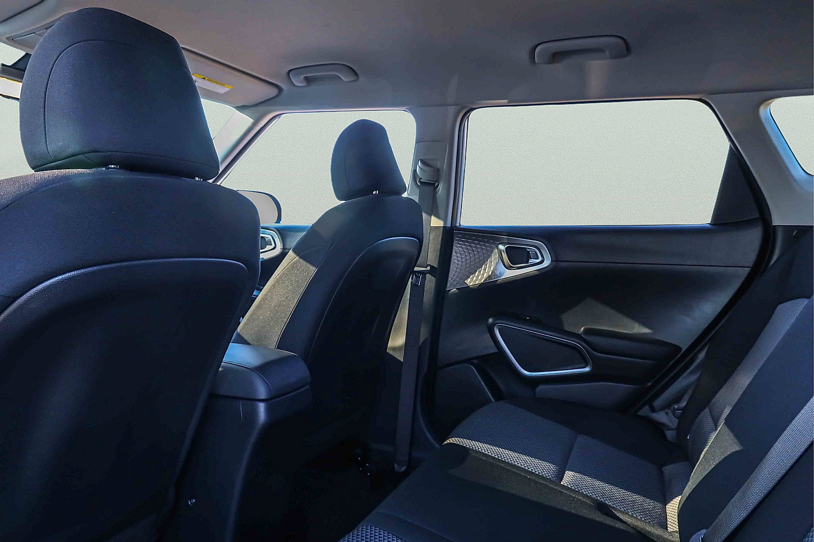 Certified 2025 Kia Soul LX w/ LX Technology Package FWD image 22