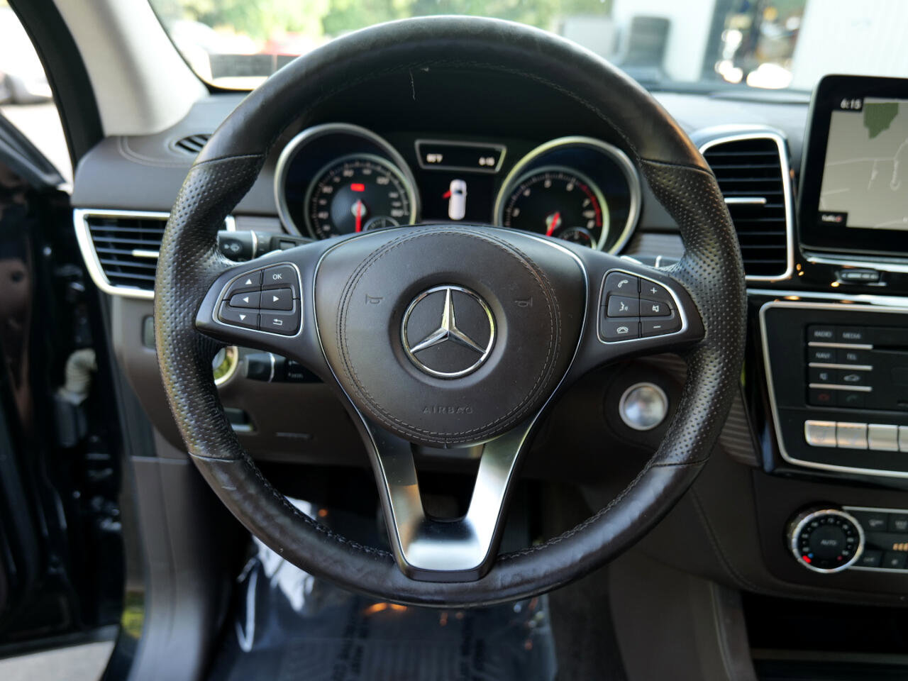 Used 2019 Mercedes-Benz GLS 450 4MATIC w/ Grand Edition Package image 20