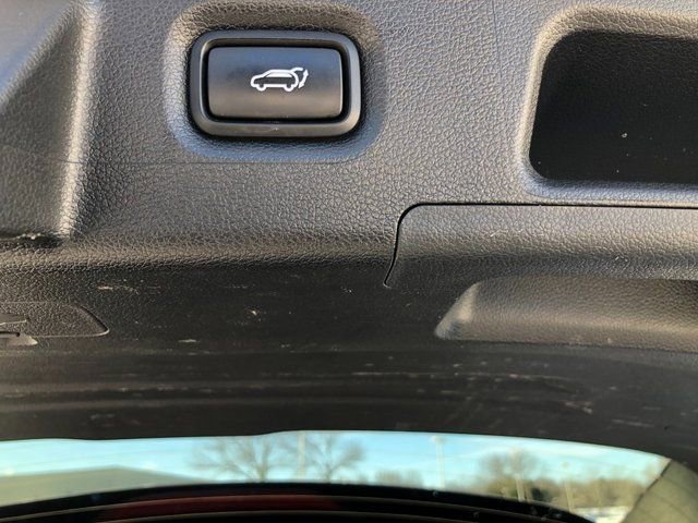 Used 2023 Hyundai Santa Fe SEL Premium image 28