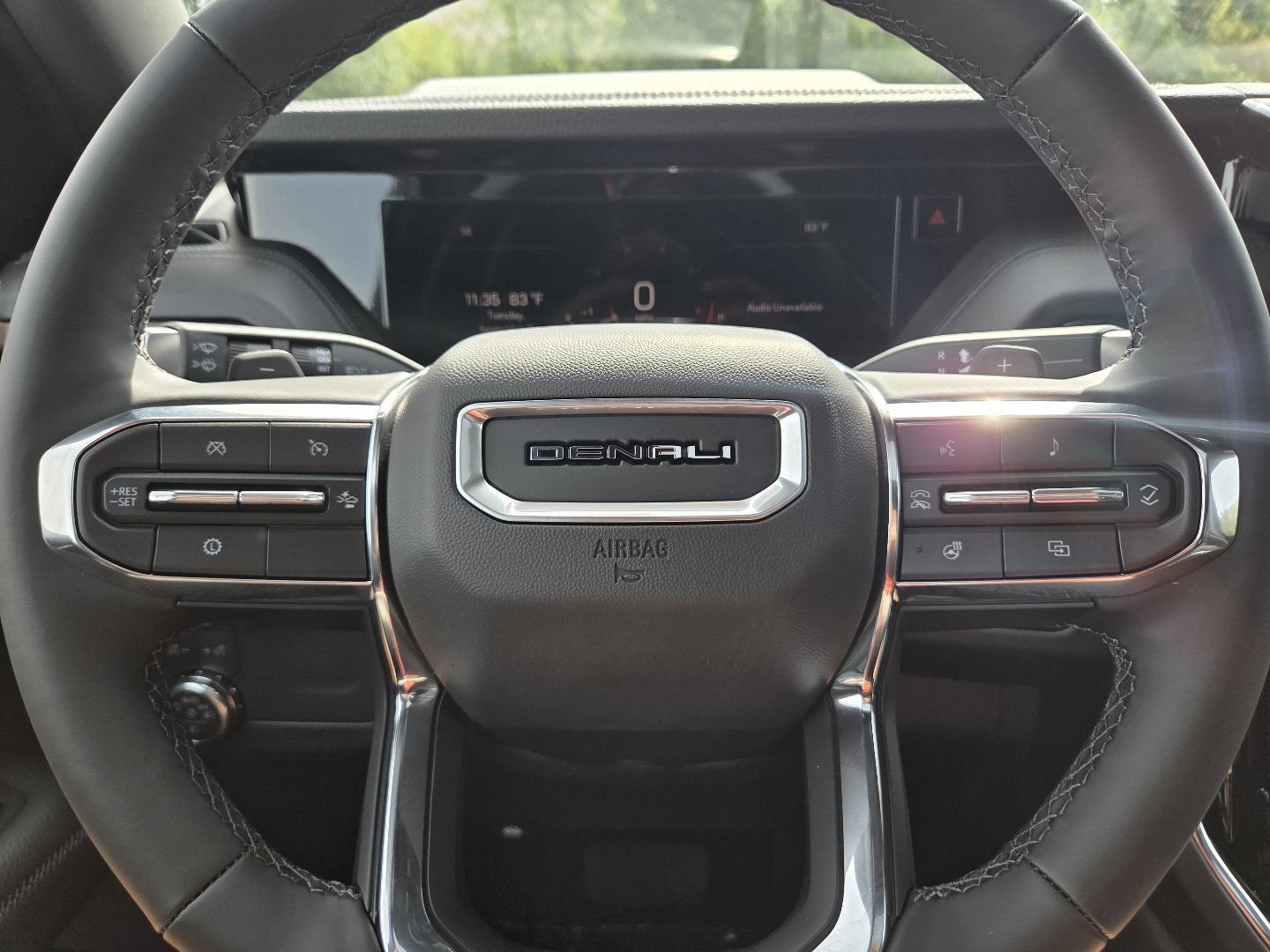 New 2026 GMC Yukon Denali w/ Sun & Power Step Package AWD/4WD image 34