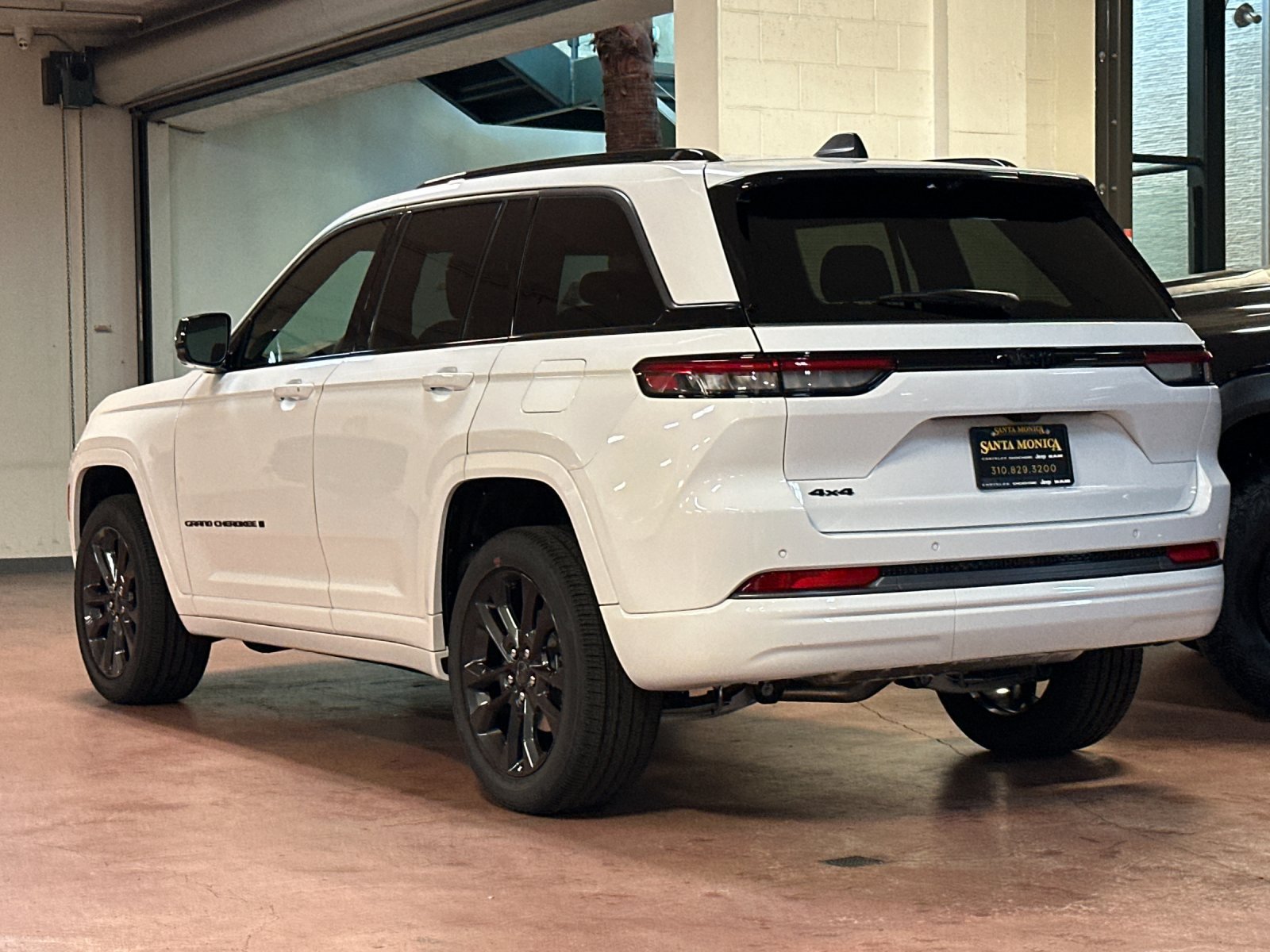 New 2026 Jeep Grand Cherokee Limited AWD/4WD image 3