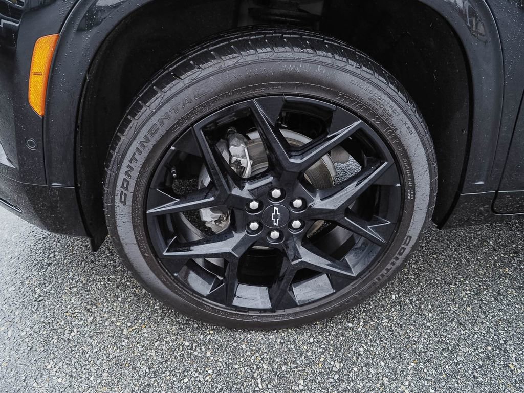 Used 2024 Chevrolet Traverse RS image 35